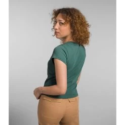 The North Face Women's Short-Sleeve Evolution Cutie Tee -The North Face NF0A7UZEI0F 3