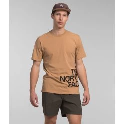 The North Face Men's Short-Sleeve Brand Proud Tee 5 The North Face Men's Short-Sleeve Brand Proud Tee -The North Face NF0A812IKOM 1